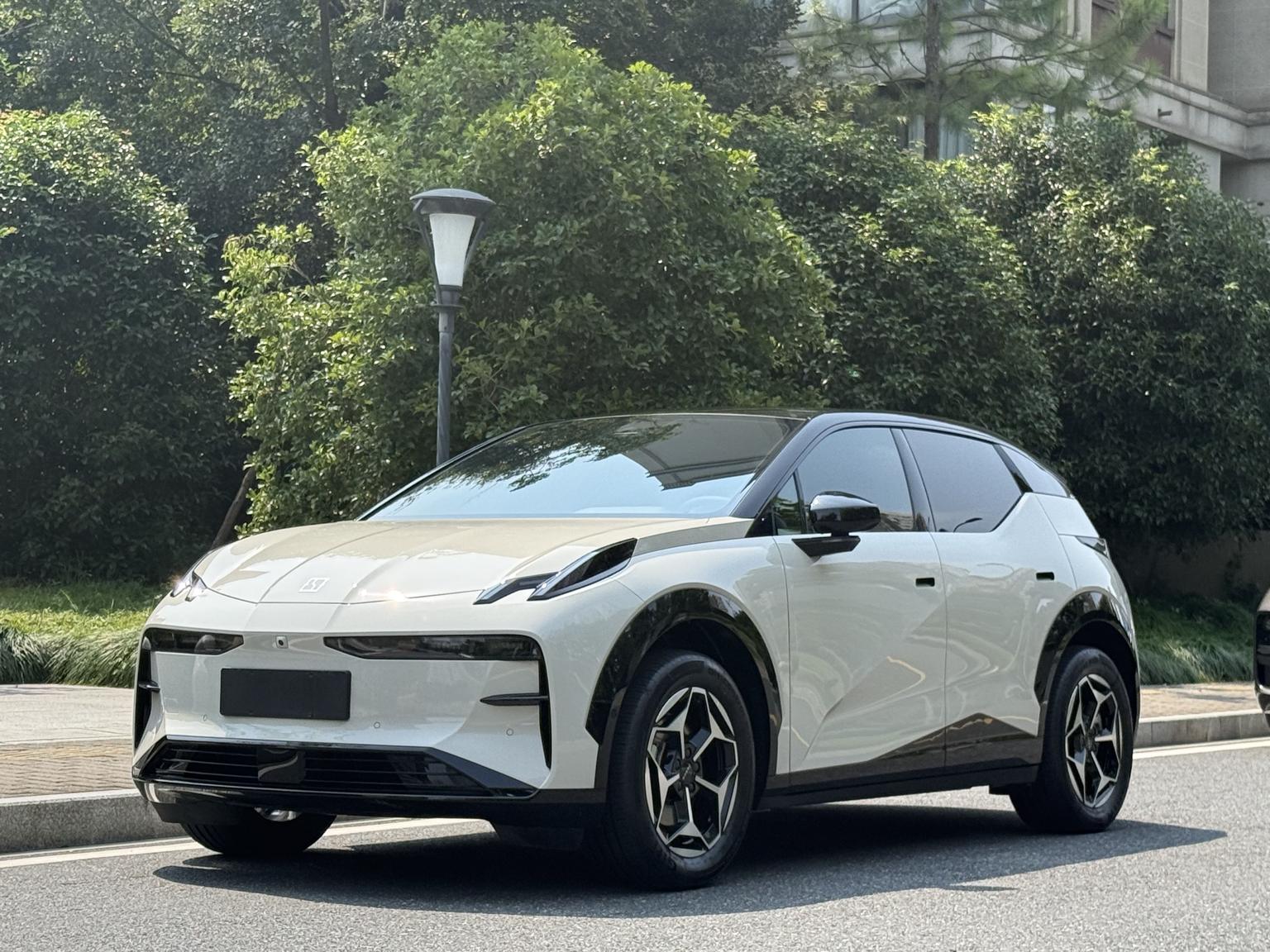 Zeekr X 5-Seat RWD Sport 2024