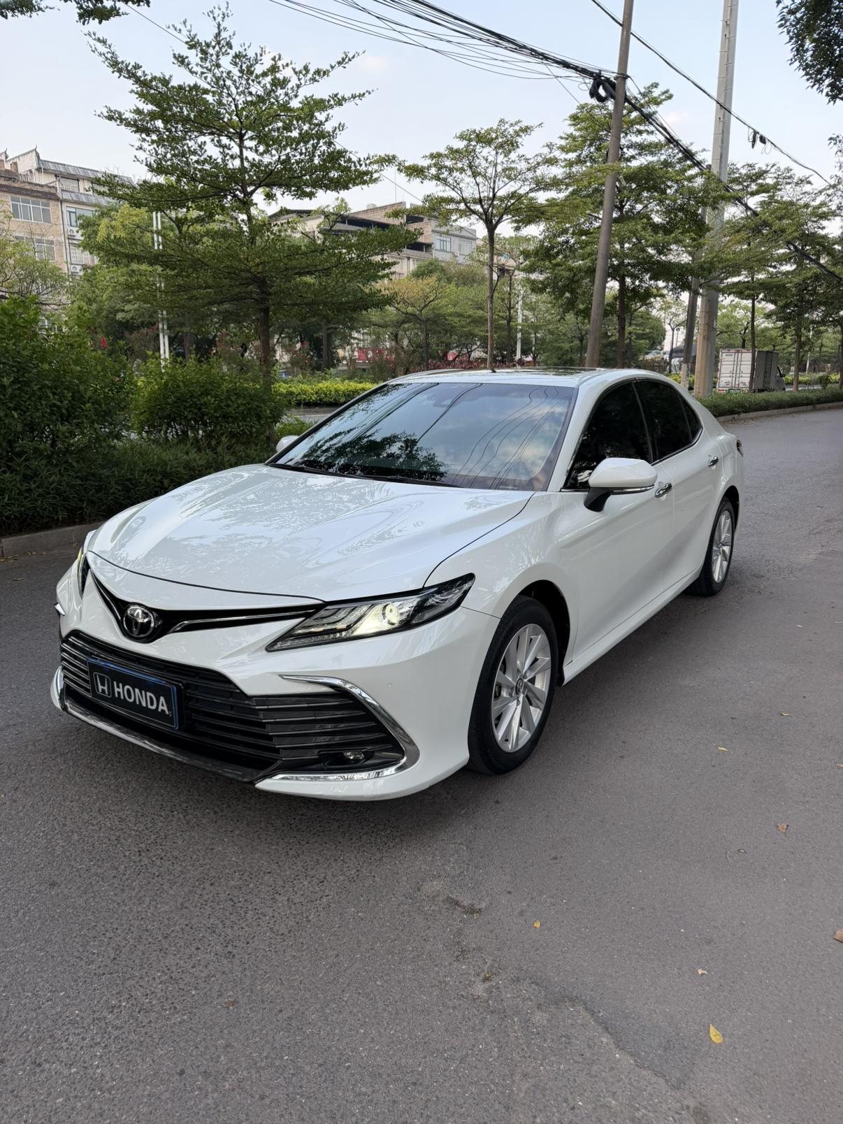 Toyota Camry 2.0G Luxury (2L) 2022