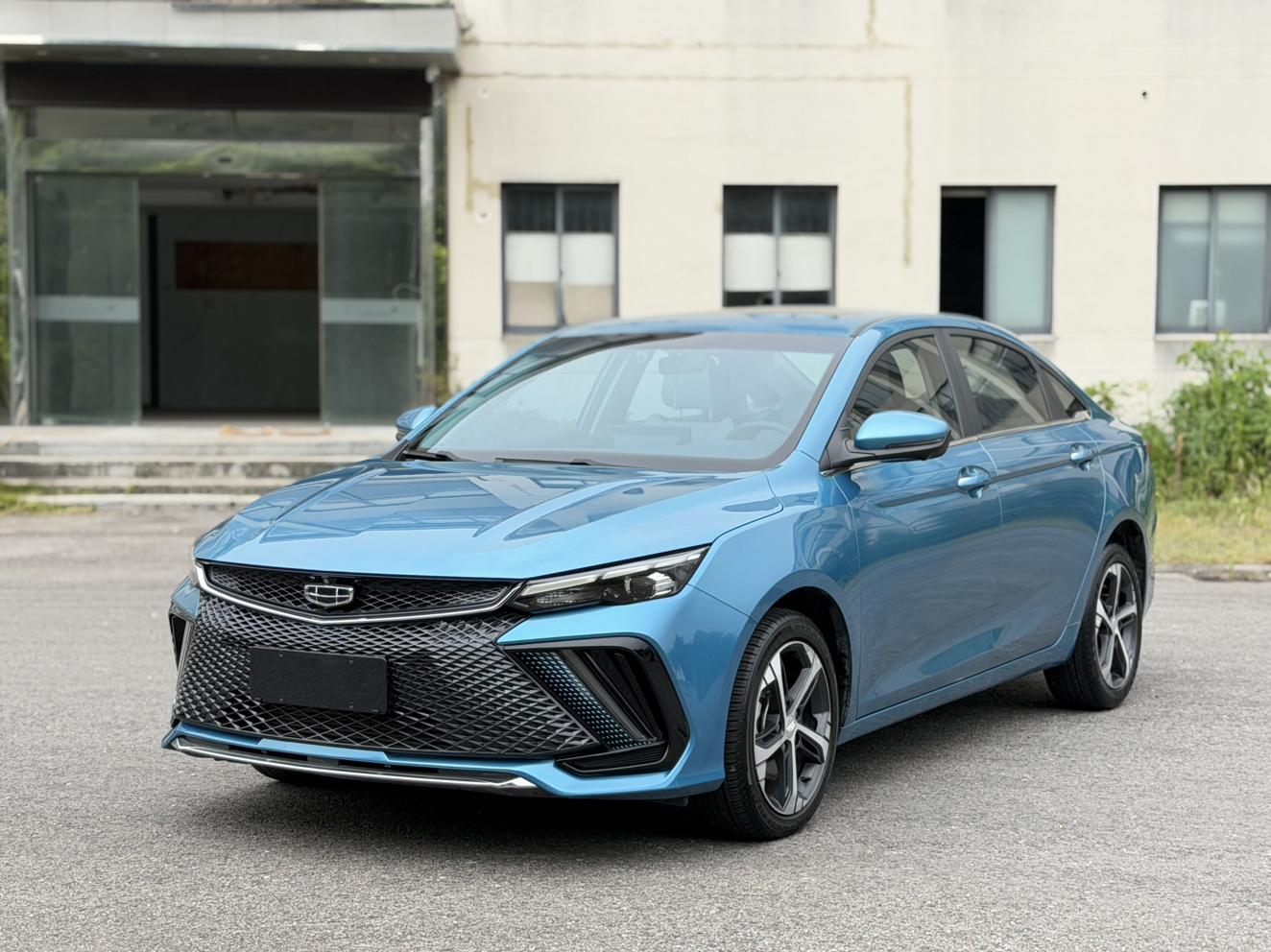 Geely Emgrand-L Premium 2022