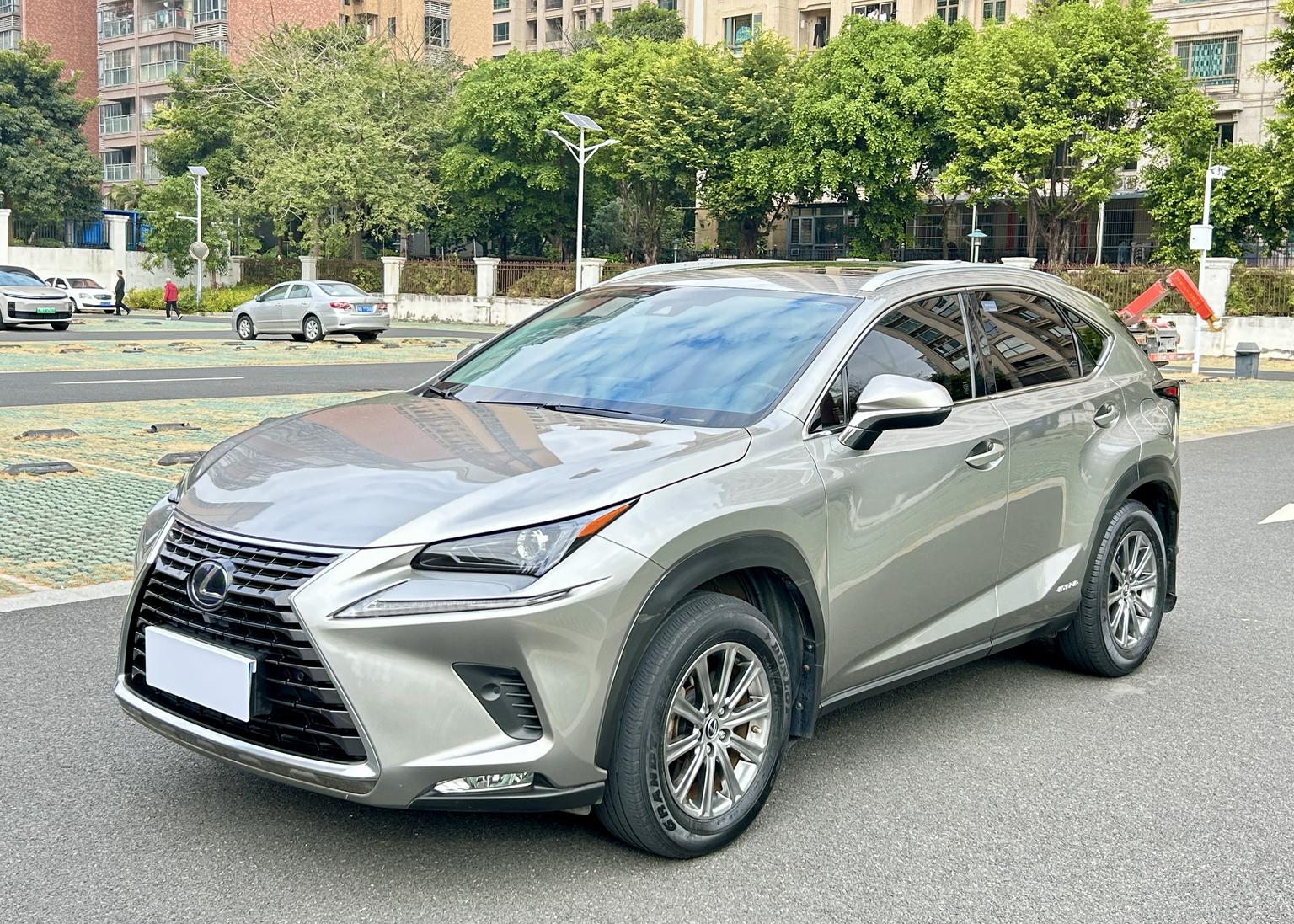 Lexus NX200 300h FWD Sharp Style (2.5L) 2020