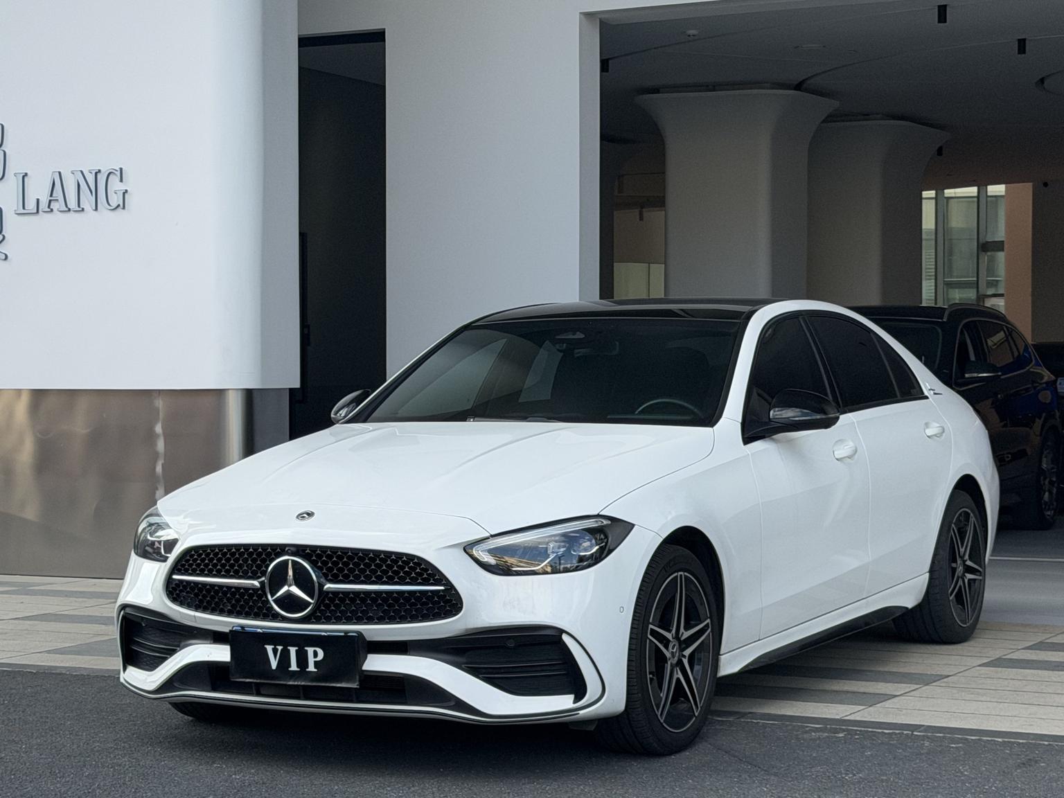 Mercedes Benz Class-C Night Sport 2024