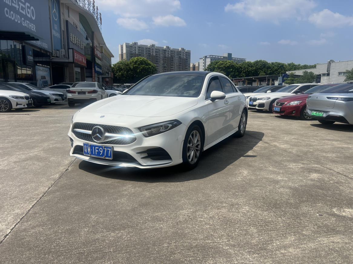 Mercedes Benz Class-A Sport Sedan Dynamic (1.3L) 2022