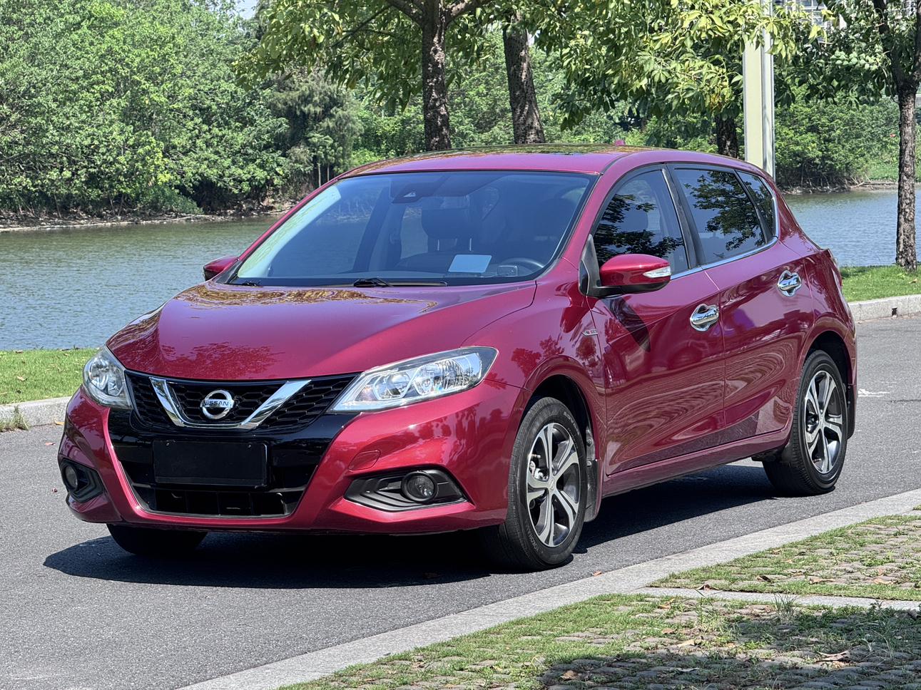 Nissan Tiida 1.6L CVT Intelligent Performance CN5 2018