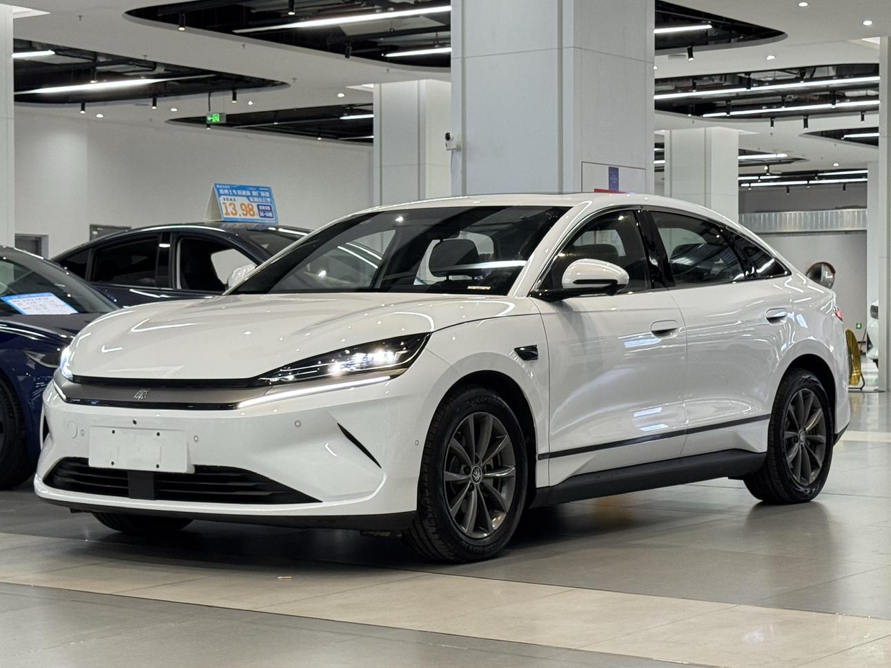 BYD QIN-L-EV 545km 2025