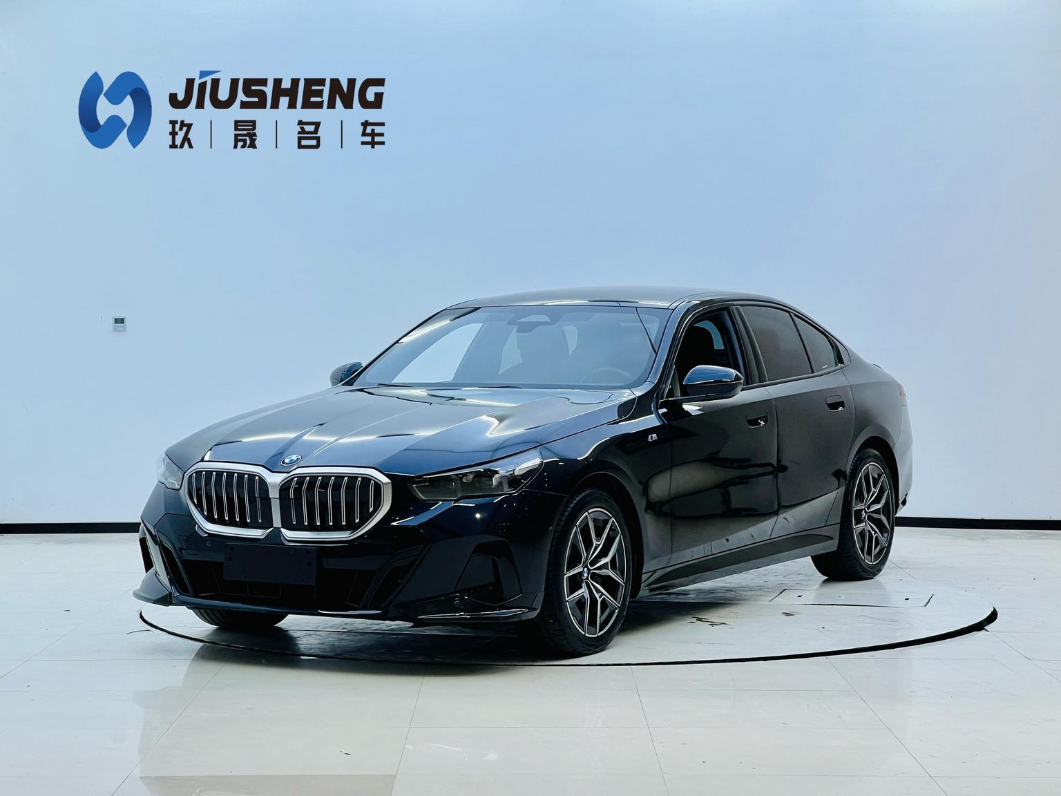 BMW 5 Series Leading M Sport Package (2L) 2025