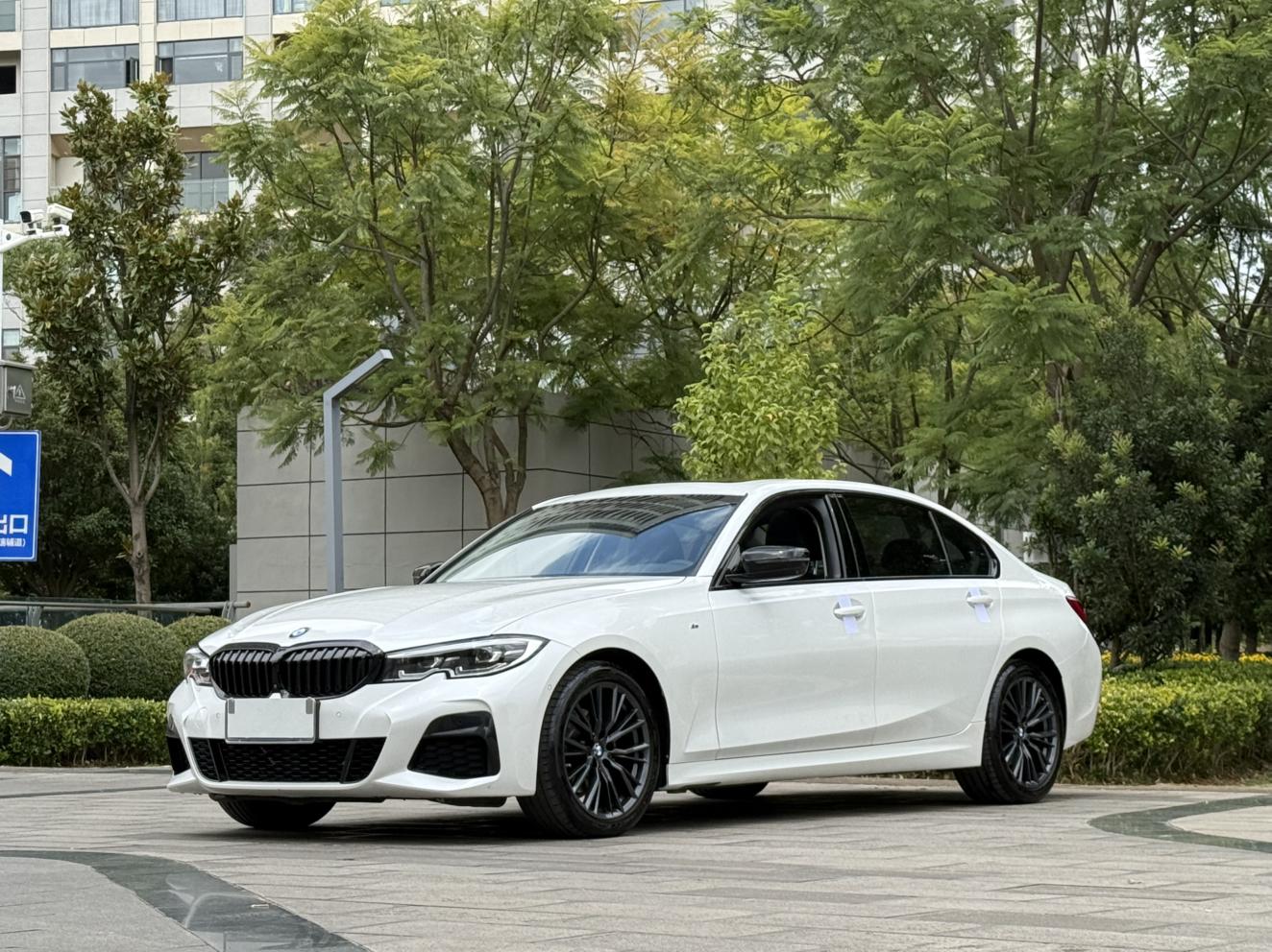 BMW Series-3 325Li M Sport Night 2020