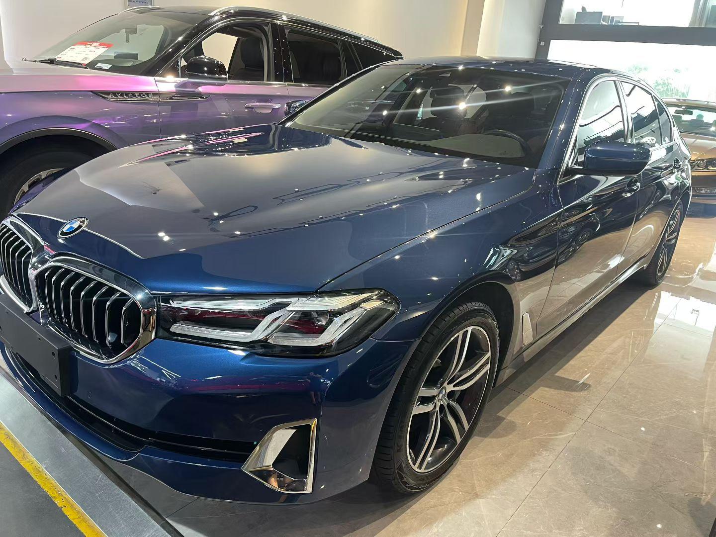 BMW 5 Series Deluxe Luxury Package (2L) 2021