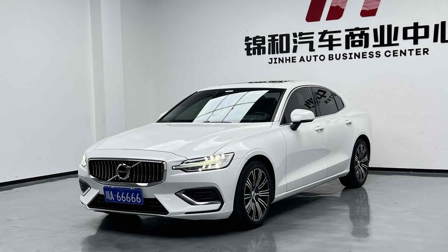 Volvo S60 Intelligent Premium Luxury (2L) 2021