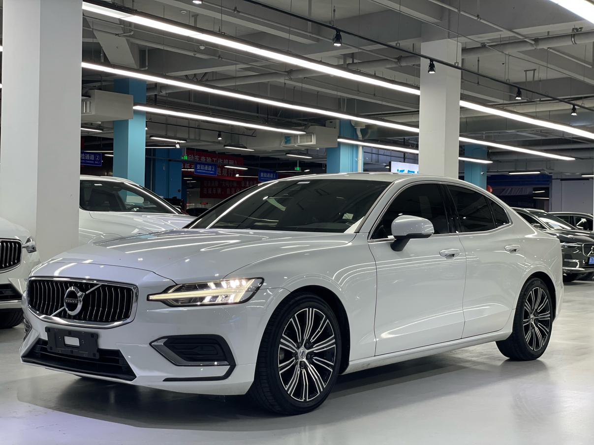 Volvo S60 Intelligent Premium Luxury (2L) 2021