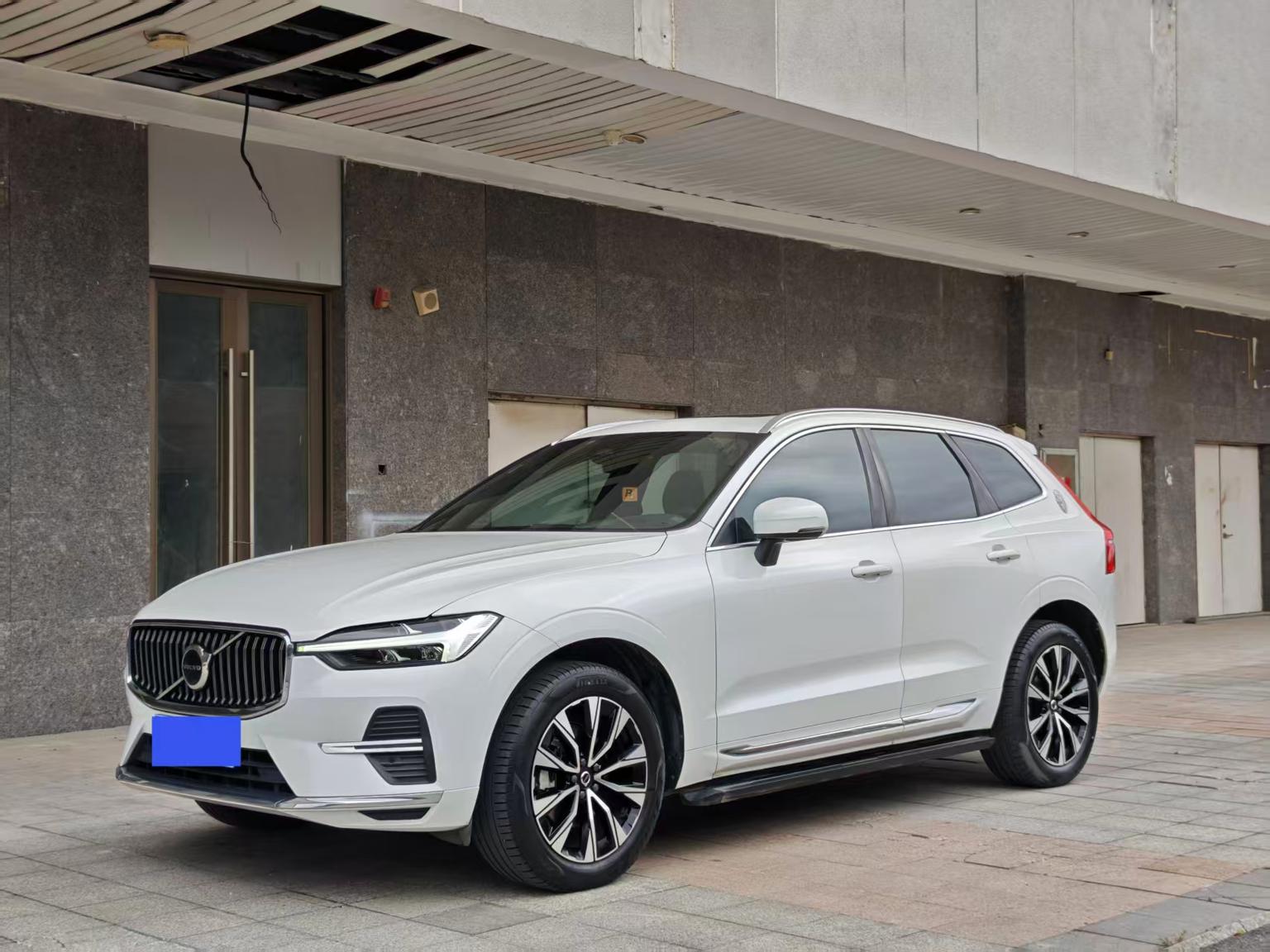 Volvo XC60 Intelligent Premium Luxury AWD (2L) 2023