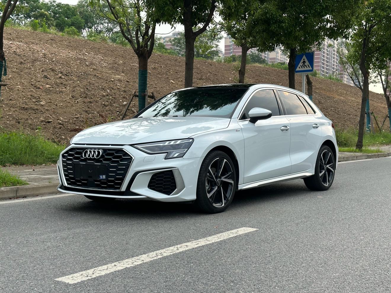 Audi A3 35 TFSI Sport Fashion 2023