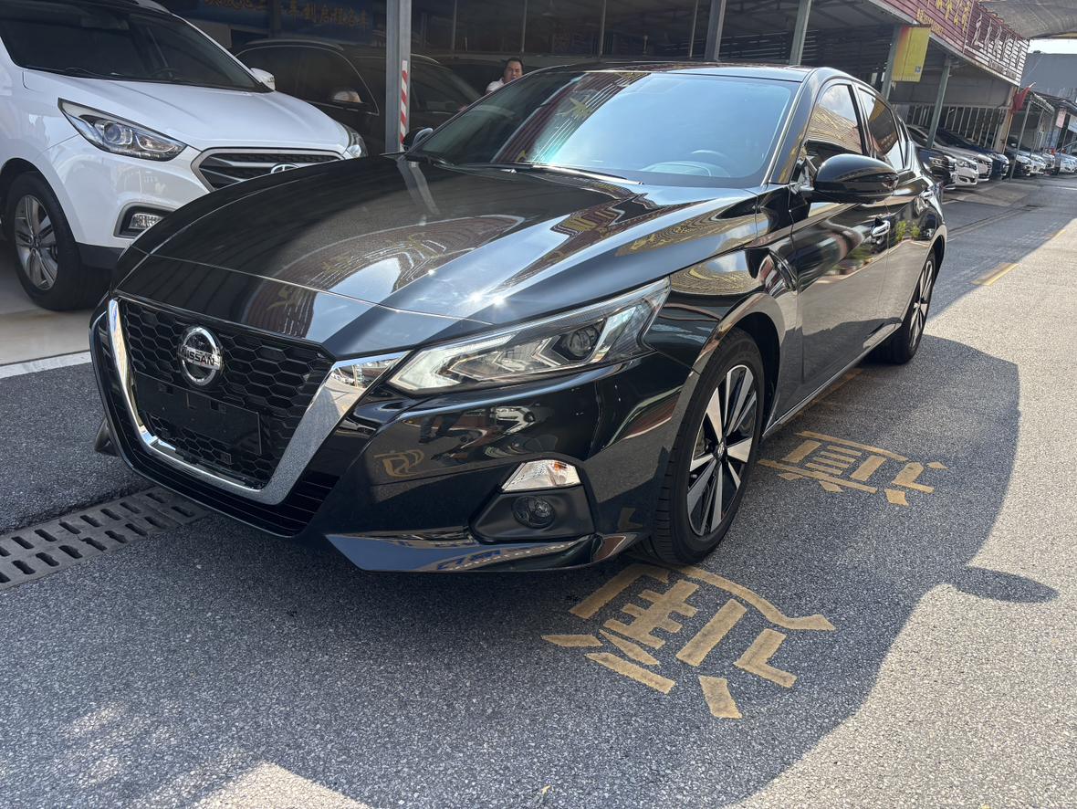Nissan Altima 2.0L XL Upper AD1 Smart Pilot 2021