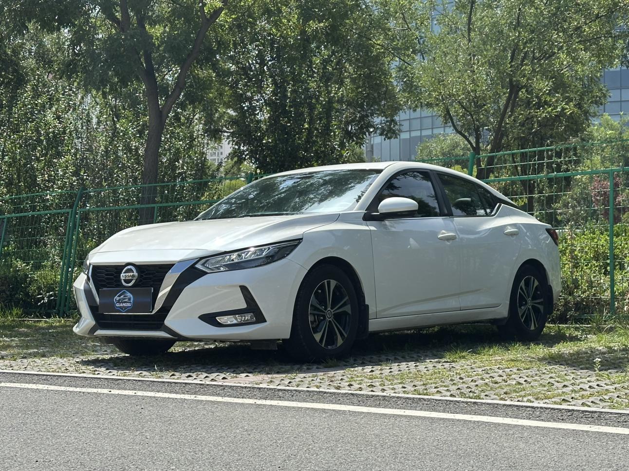 Nissan Sylphy CVT XL Joy (1.6L) 2020