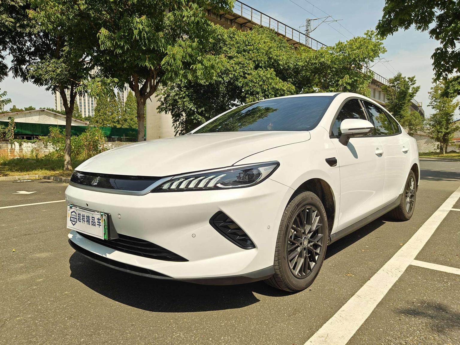 BYD QIN-Plus-EV 420km Intelligent Driving Leading 2025