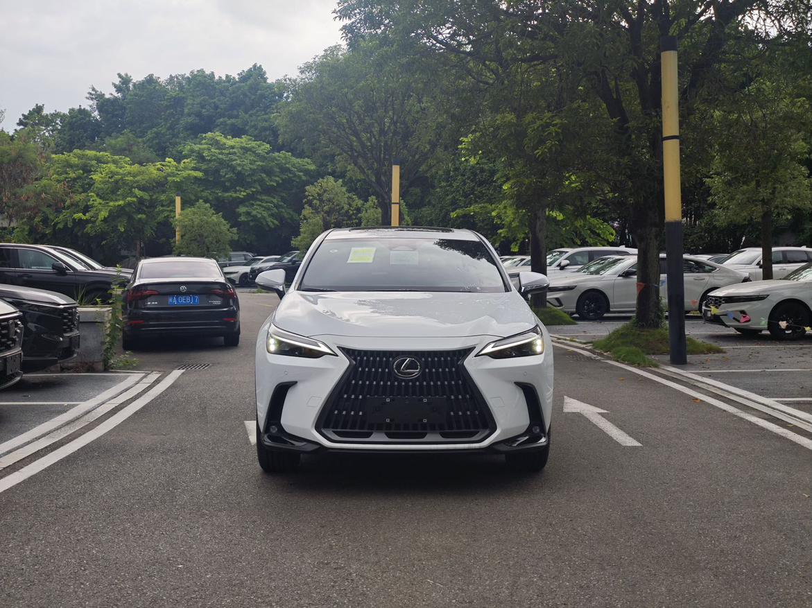 Lexus NX200 JOY FWD 2026