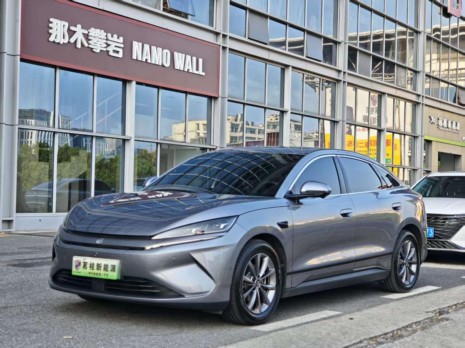 BYD QIN-L-EV 545km 2025