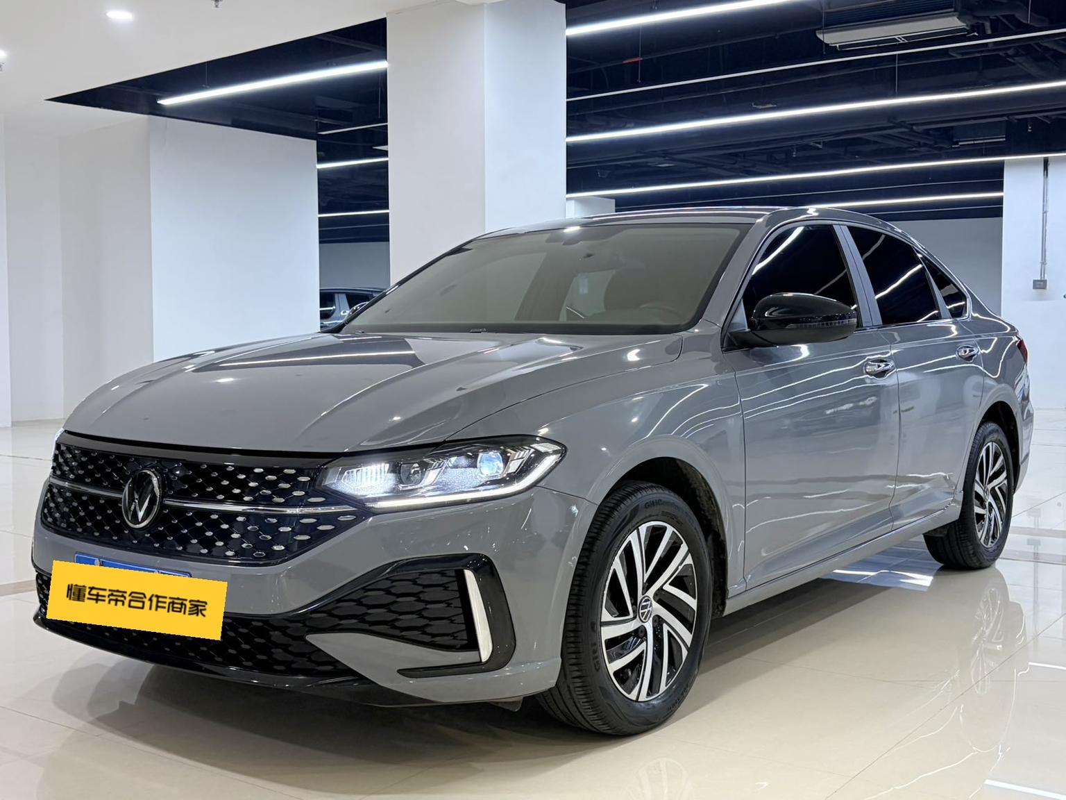 Volkswagen Lavida 200TSI DSG Starlight Premium 2022