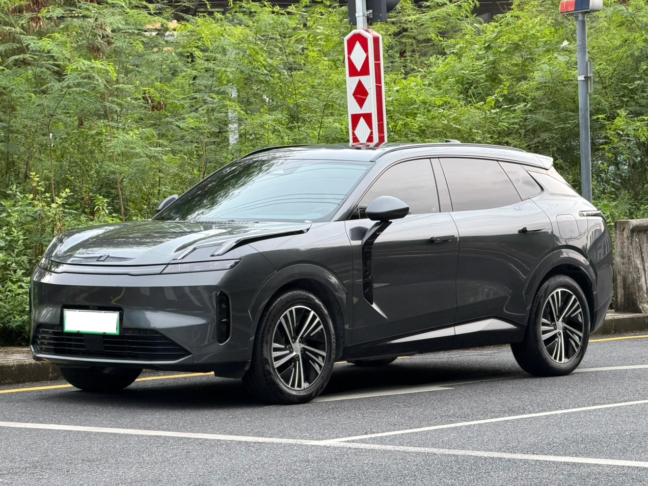 Lynk And Co 08 EM P 120 Long Range Halo (1.5L) 2024