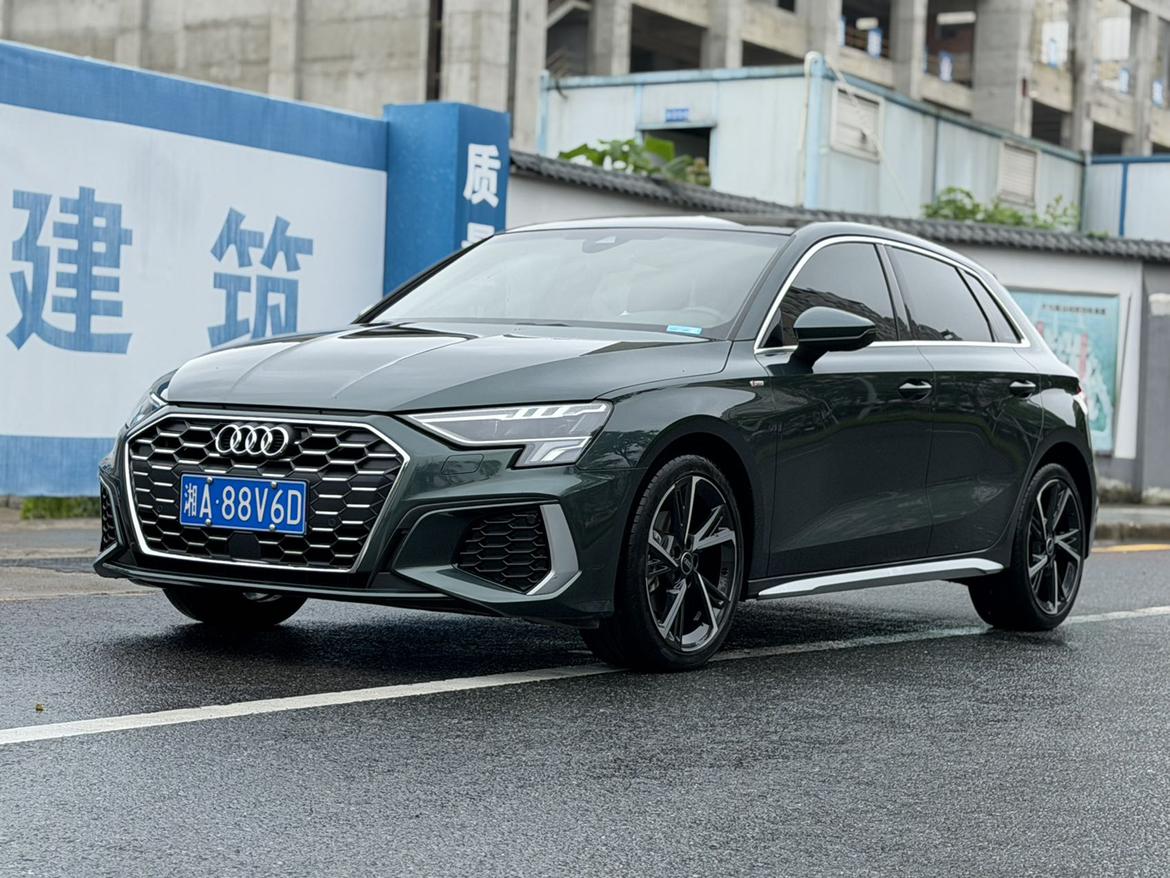 Audi A3 35 TFSI Sport Fashion (1.4L) 2022