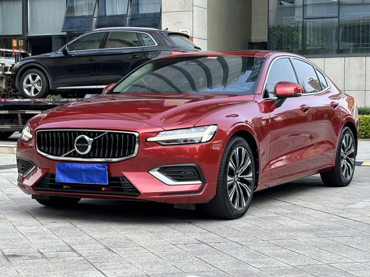 Volvo S60 Intelligent Premium Luxury (2L) 2022