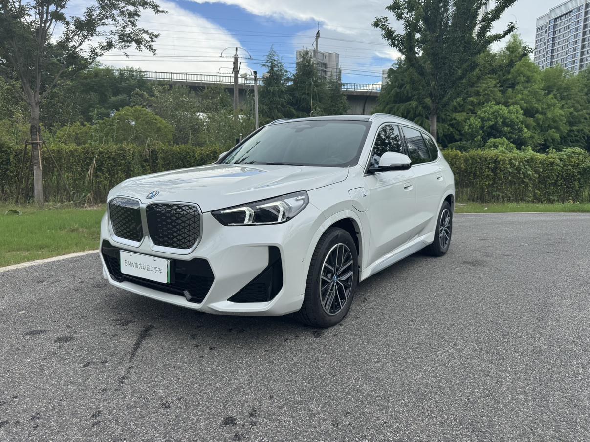 BMW X1 eDrive25L X Design Package (9ACE) 2025