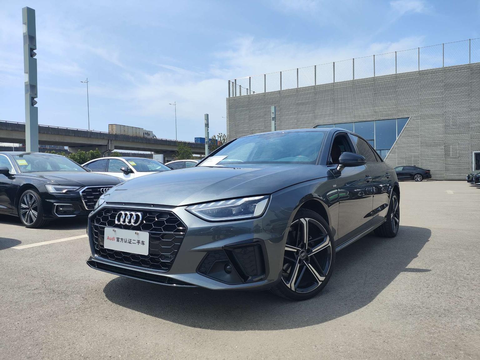 Audi A4L 2 Million Joy Edition 40 TFSI Luxury Dynamic 2026