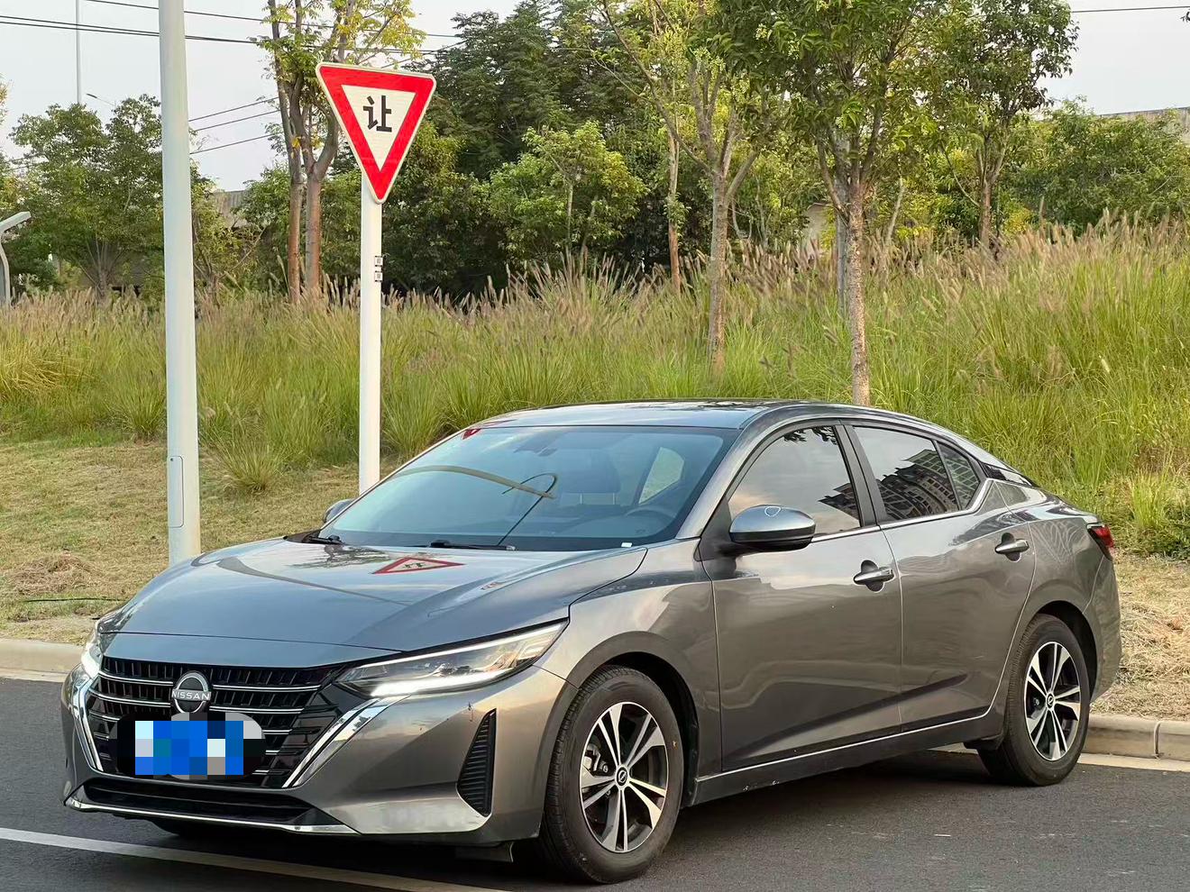 Nissan Sylphy 1.6L CVT Delight 2024