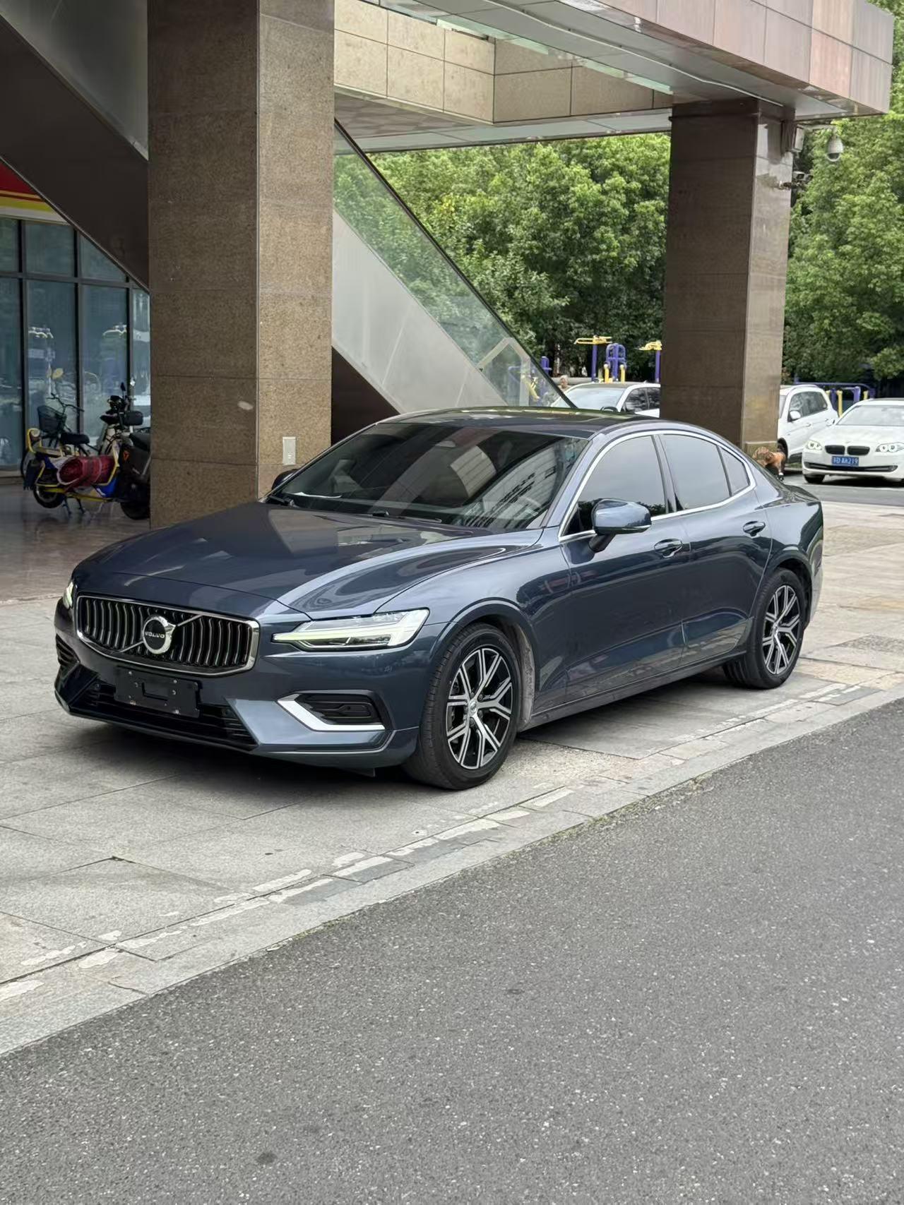 Volvo S60 Intelligent Comfort Luxury 2024