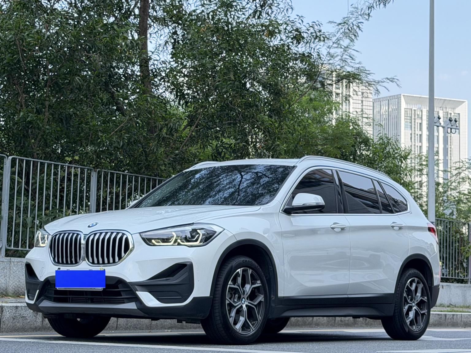 BMW X1 sDrive25Li Leading (2L) 2021