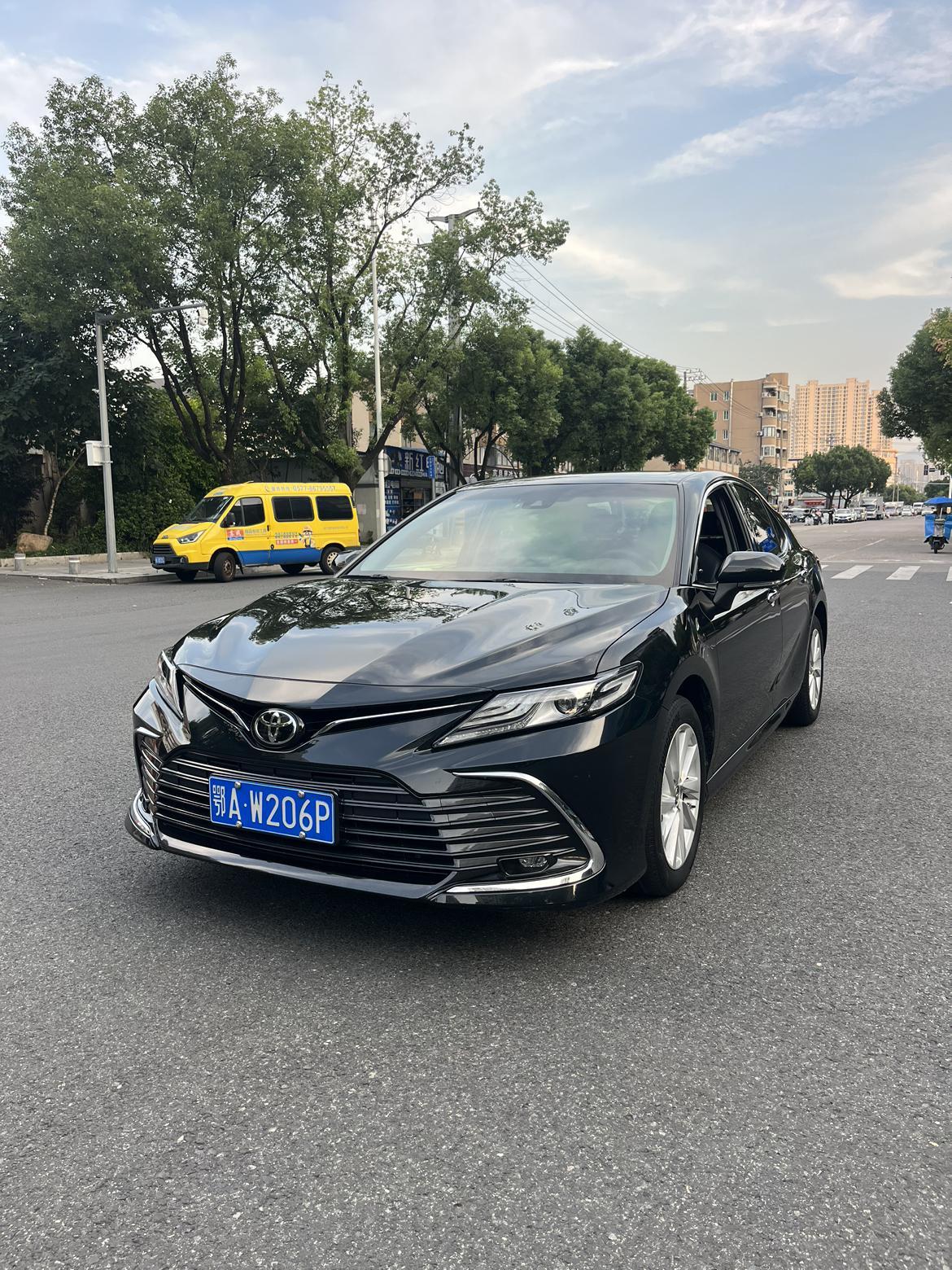 Toyota Camry 2.0G Luxury (2L) 2021