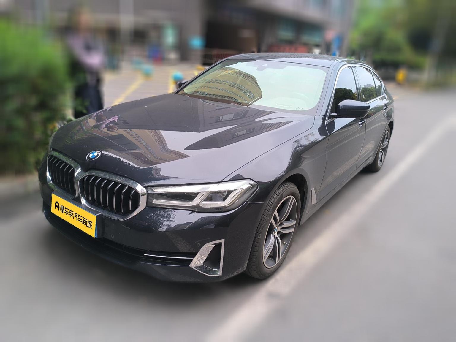 BMW 5 Series Leading Luxury Package (2L) 2023
