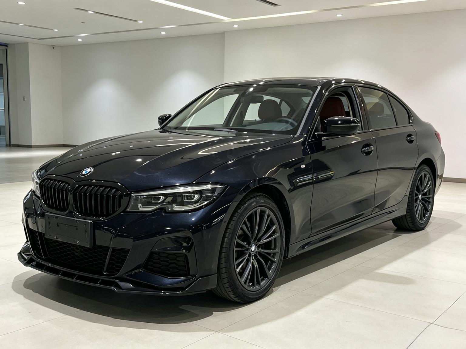 BMW Series-3 330Li xDrive M Sport Night Package (2L) 2021