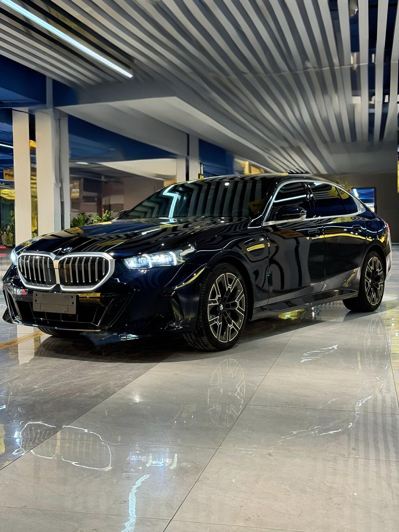BMW 5 Series Executive M Sport (2L) 2025