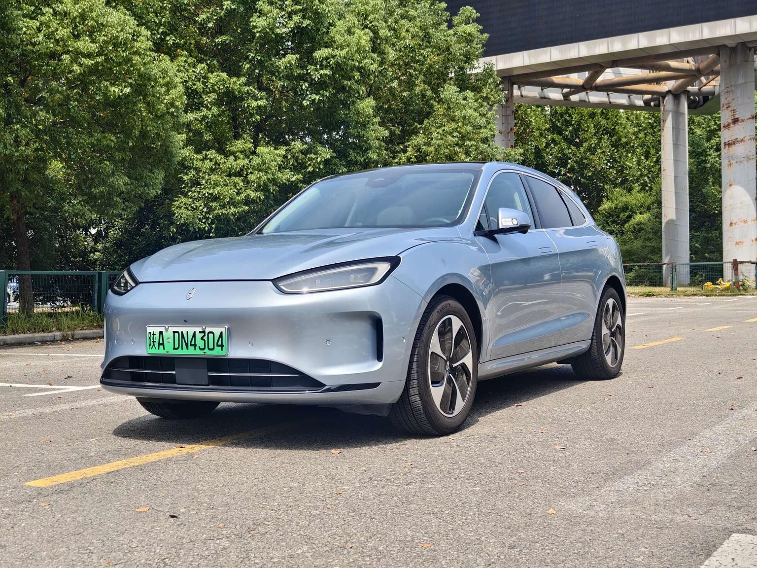 Aito M5 EV RWD Standard (1432) 2022