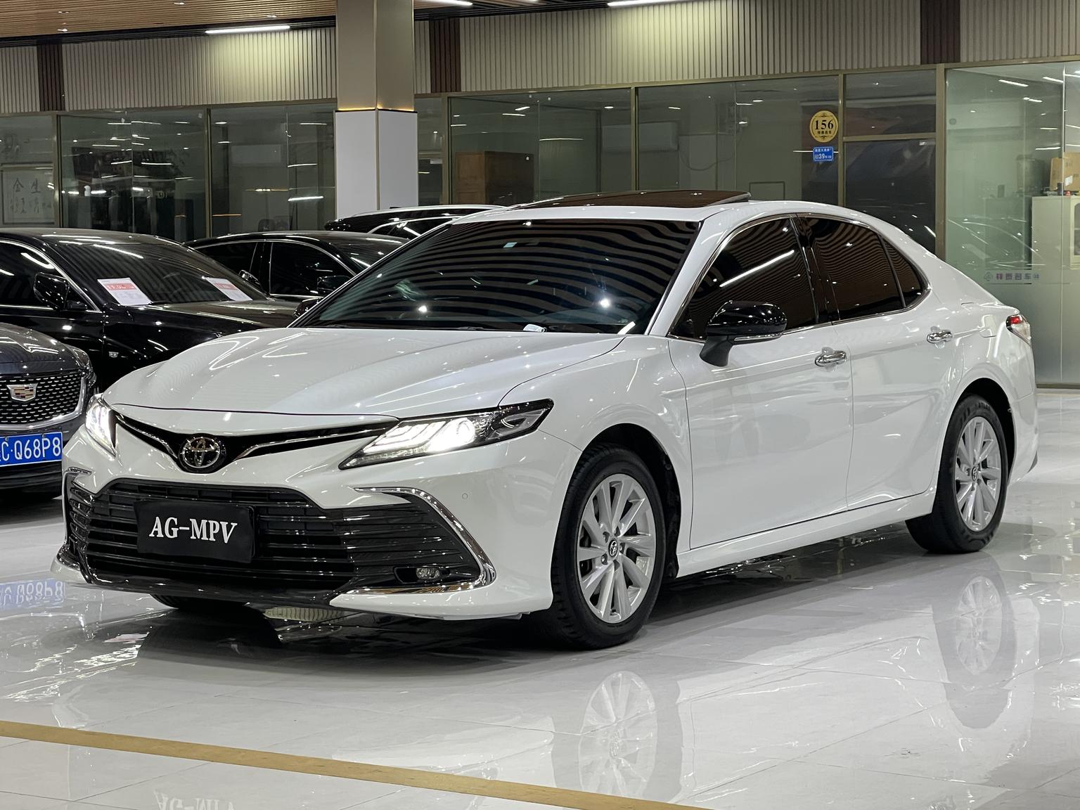 Toyota Camry 2.0G Luxury (2L) 2022