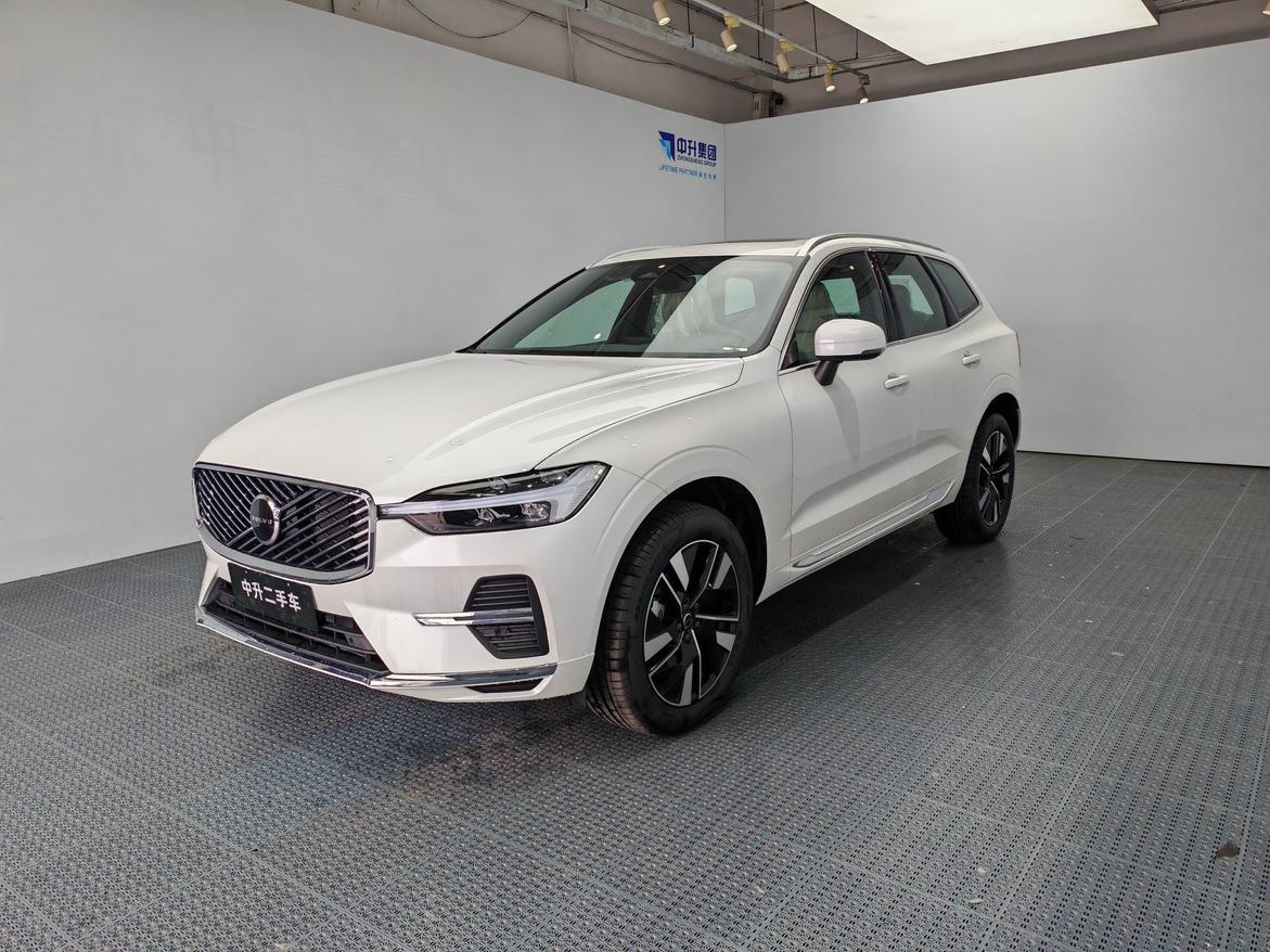 Volvo XC60 Intelligent Premium Luxury AWD 2026