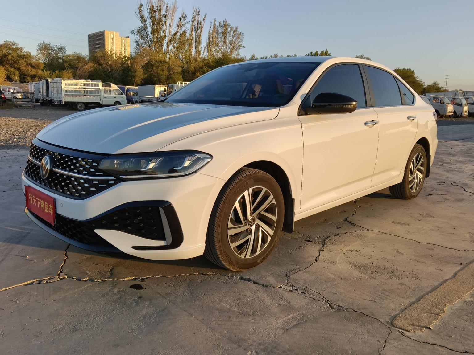 Volkswagen Lavida 300TSI DSG Full Ease 2025