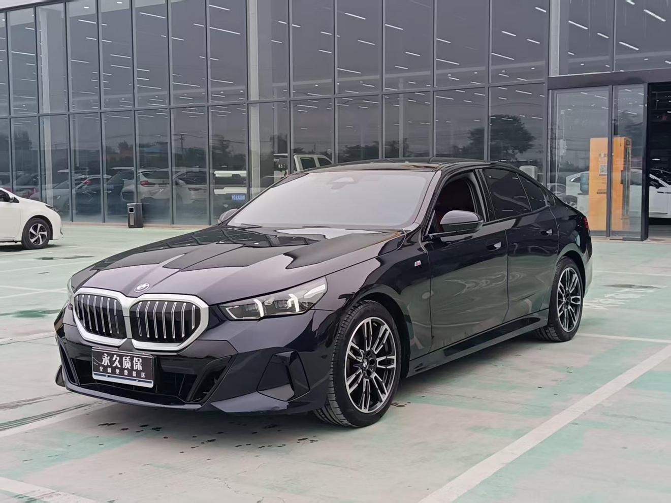 BMW 5 Series M Sport Package (2L) 2025