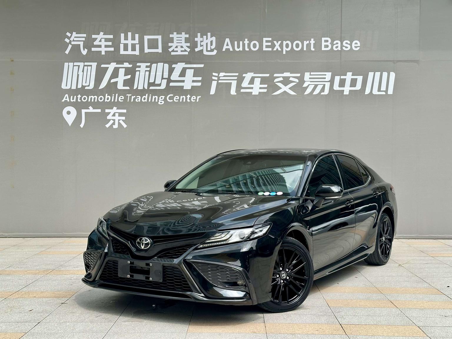 Toyota Camry S Knight 2022