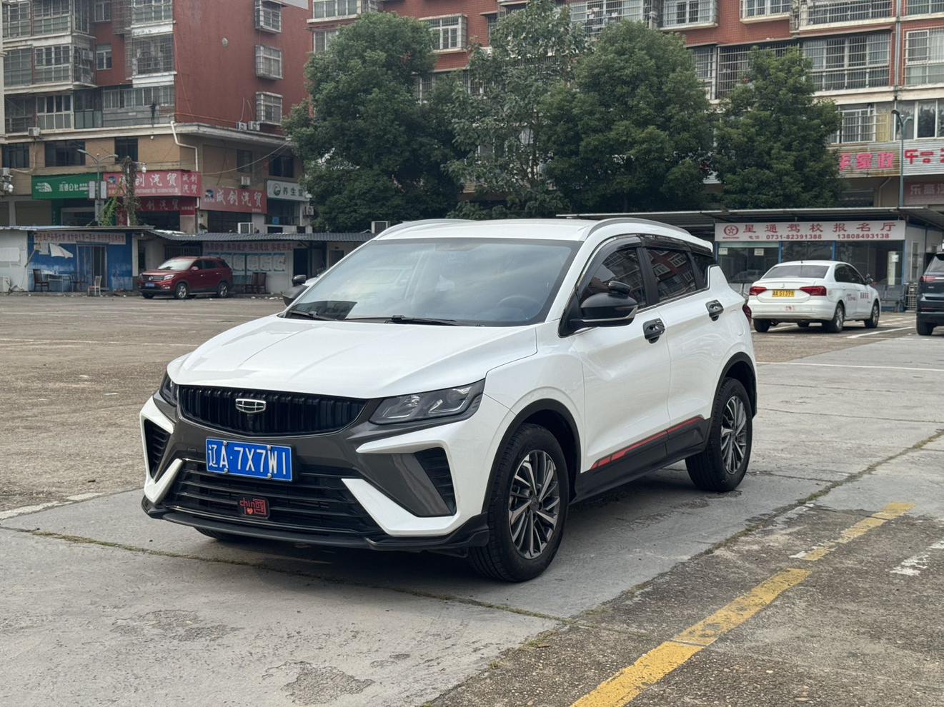 Geely Coolray 1.4T Manual Gold 2024