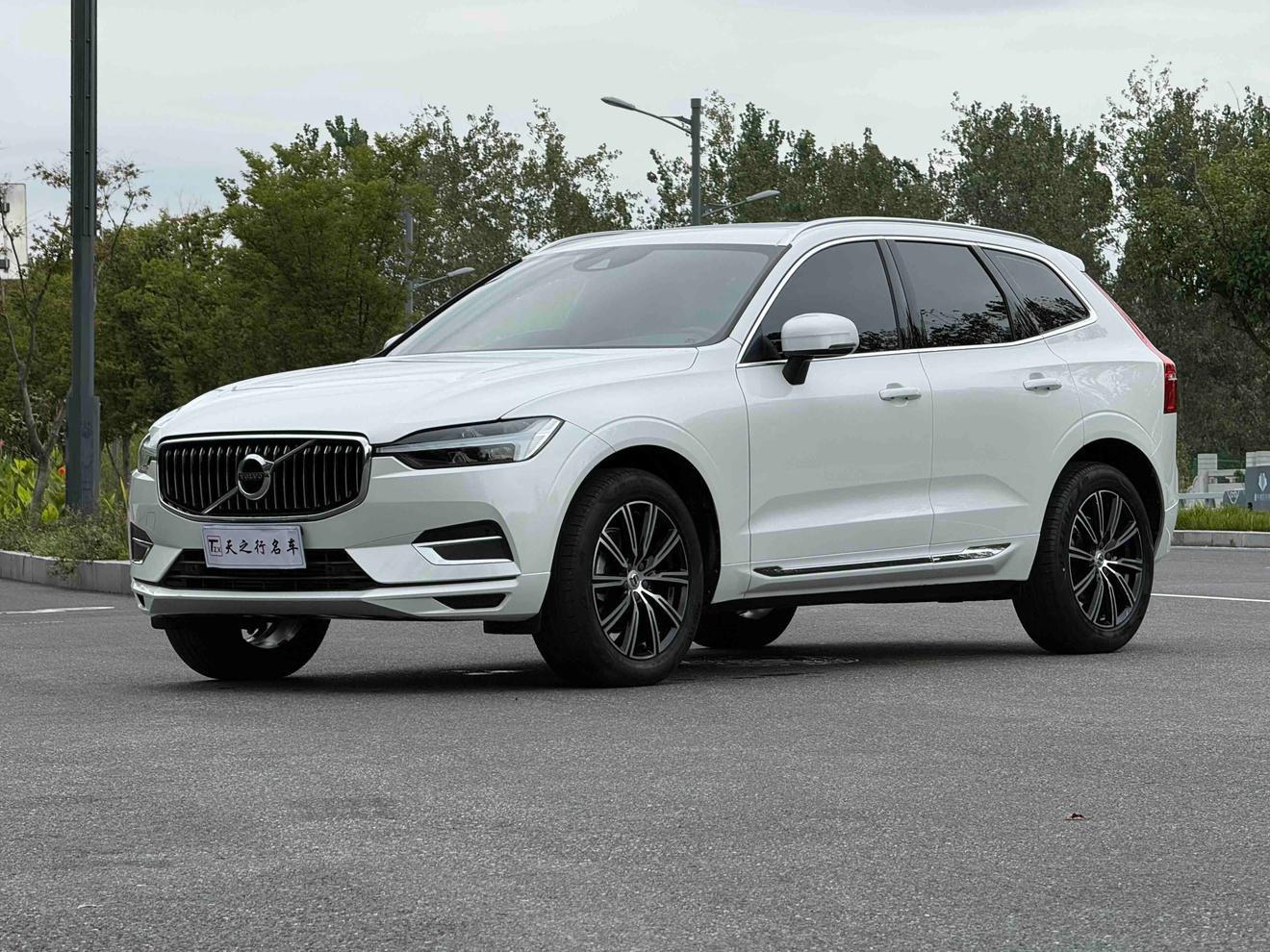 Volvo XC60 T5 AWD Intelligent Plus Luxury (2L) 2021