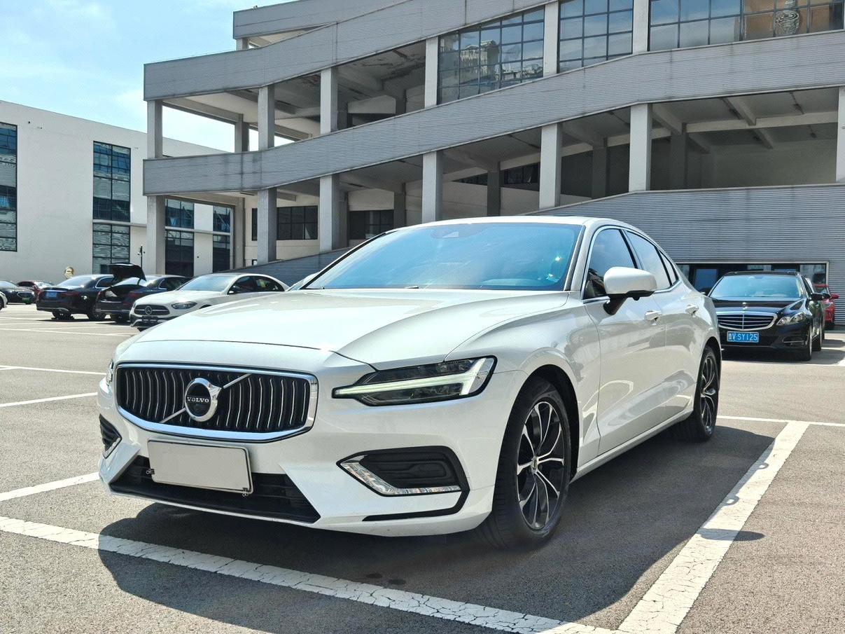 Volvo S60 Intelligent Premium Sport 2021