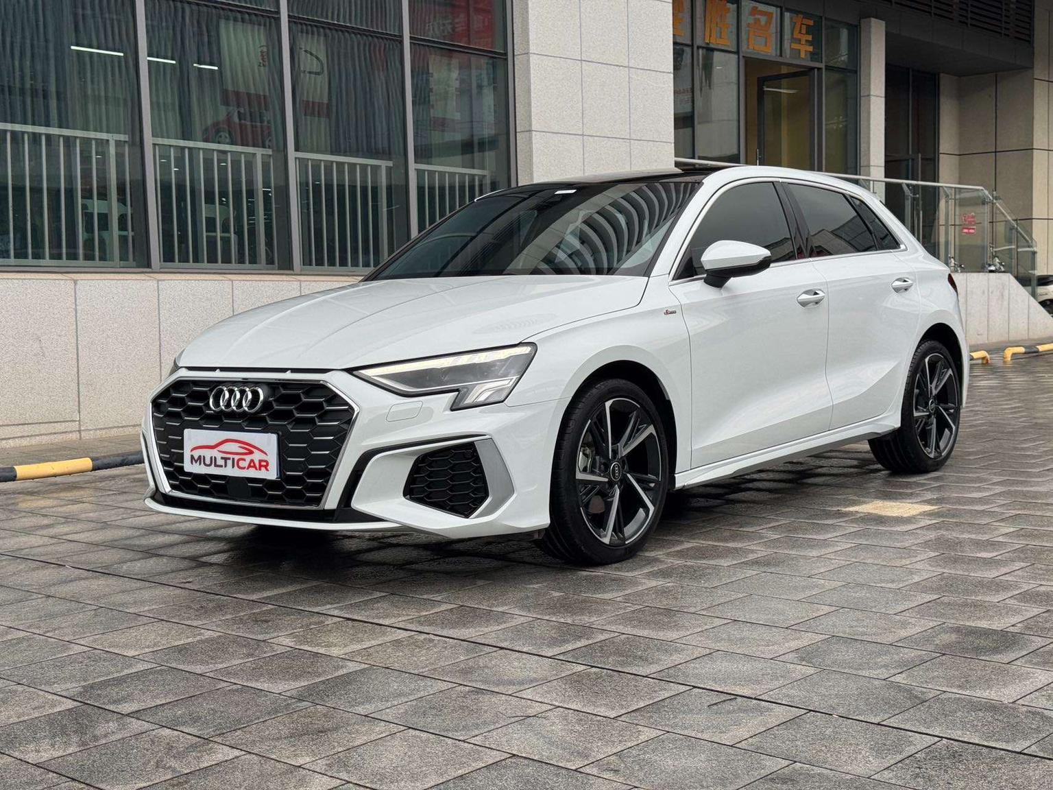 Audi A3 35 TFSI Sport Fashion 2023