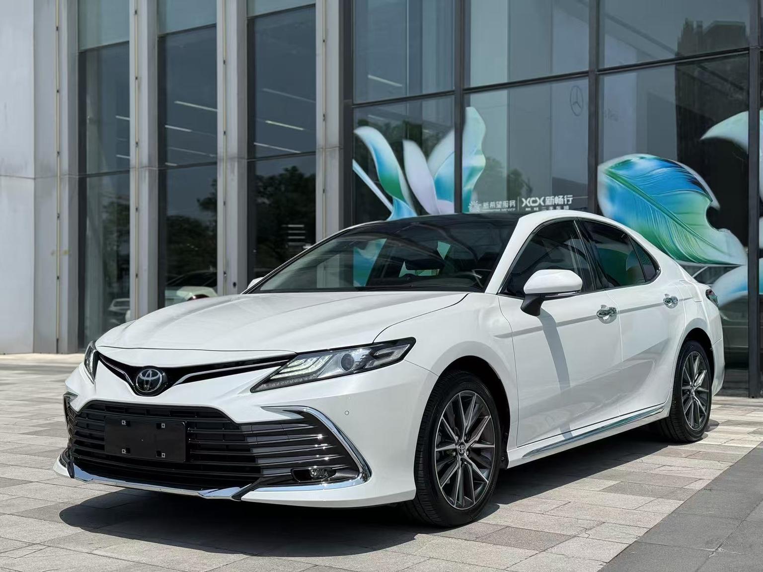 Toyota Camry 2.5G Luxury (2.5L) 2023