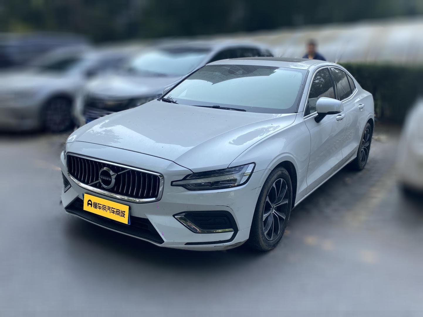 Volvo S60 T4 Intelligent Comfort Luxury (2L) 2021