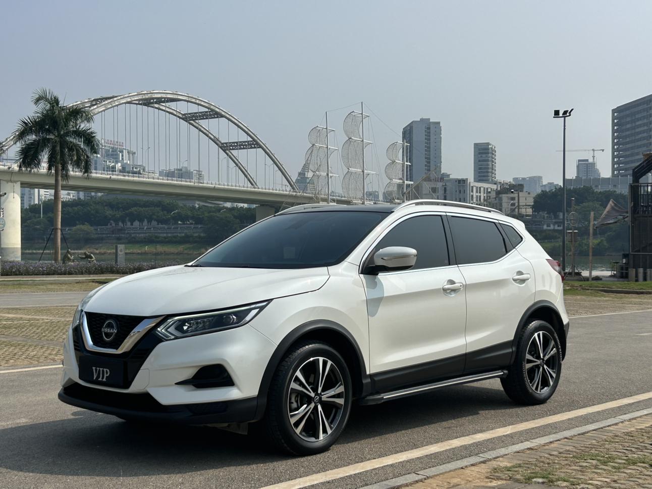 Nissan Qashqai Classic 2.0L Leading 2024
