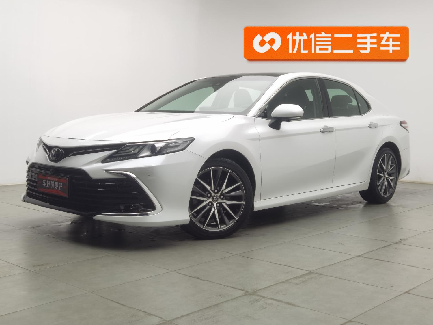 Toyota Camry 2.5G Luxury (2.5L) 2022