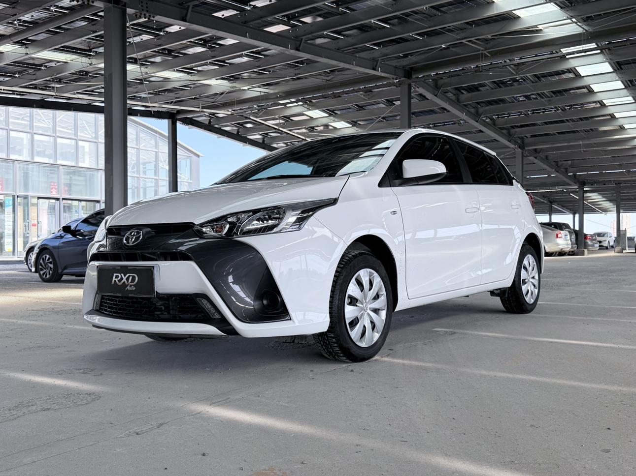 Toyota Yaris-L Leading Plus 2023