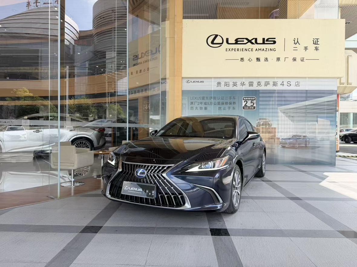 Lexus ES 300h Excellence (2.5L) 2022