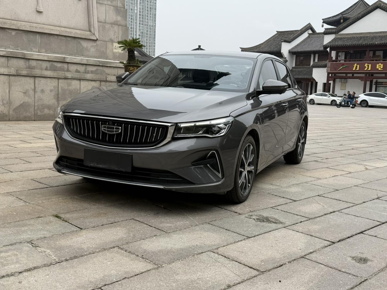 Geely Emgrand 4th Gen 1.5L CVT Luxury 2022